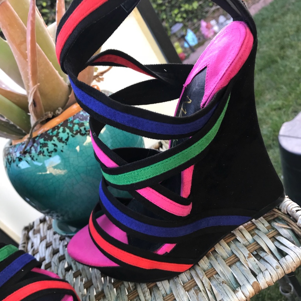 Black Friday wedge - Picture 4 of 5